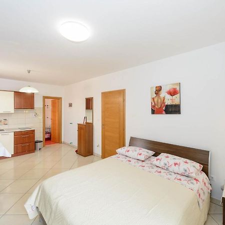 Apartments Milar Rovinj Luaran gambar